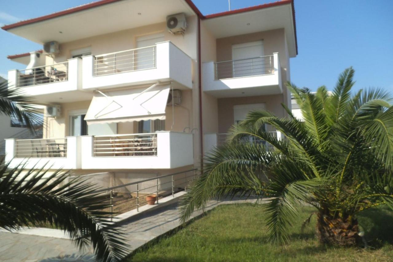 Finikas Garden Beach Resort Nikiti Extérieur photo
