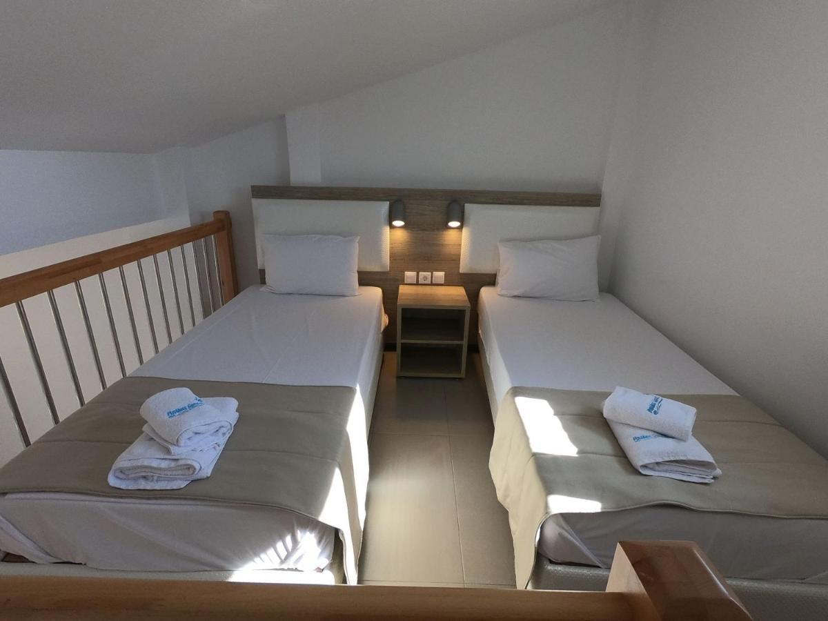 Finikas Garden Beach Resort Nikiti Extérieur photo