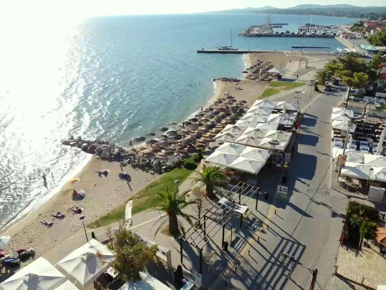 Finikas Garden Beach Resort Nikiti Extérieur photo