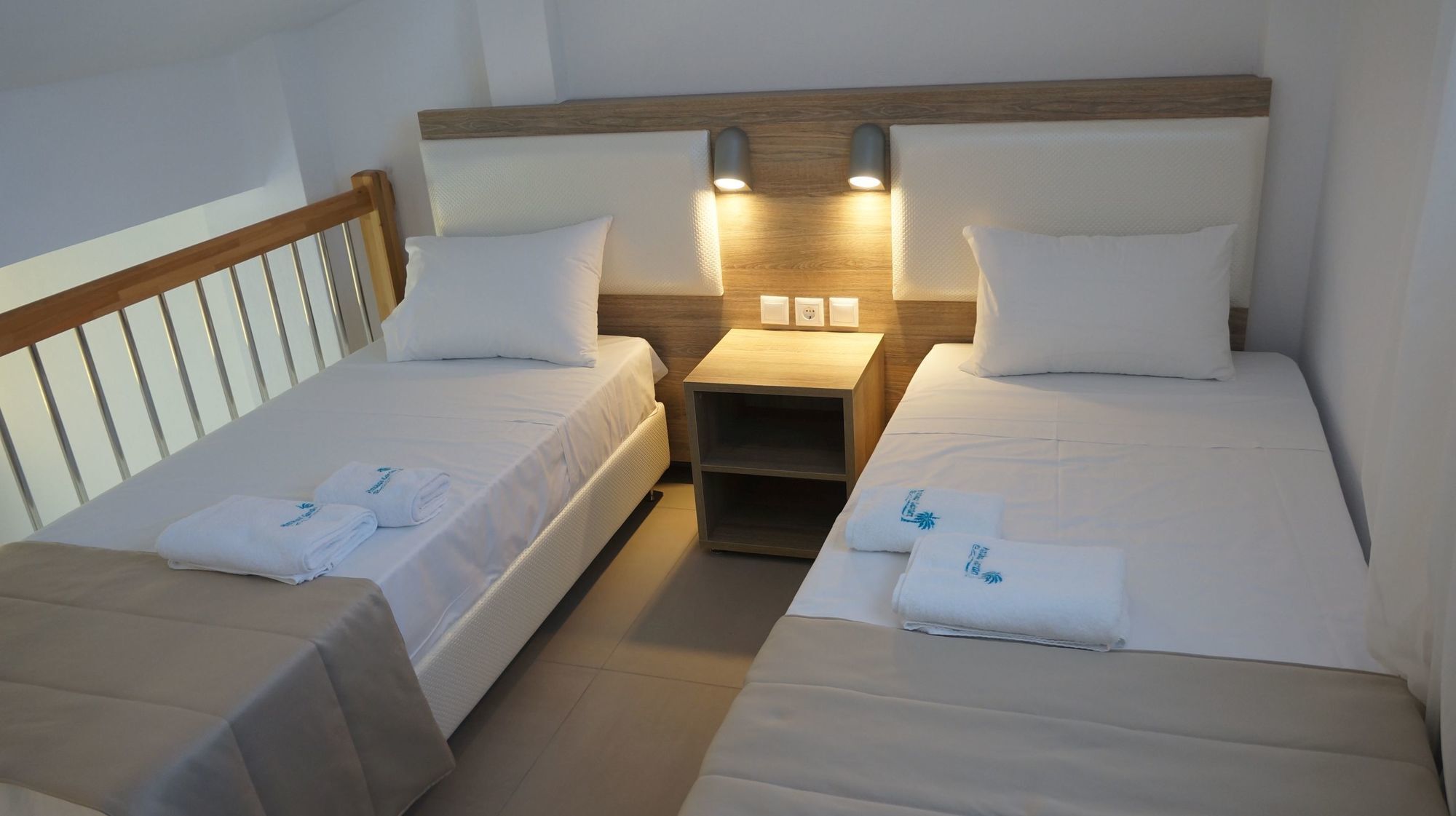 Finikas Garden Beach Resort Nikiti Extérieur photo
